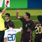 Pertempuran Nuremberg 2006: Malam Paling Brutal dalam Sejarah Piala Dunia Wasit Valentin Ivanov mengeluarkan kartu merah di laga Portugal vs Belanda 2006